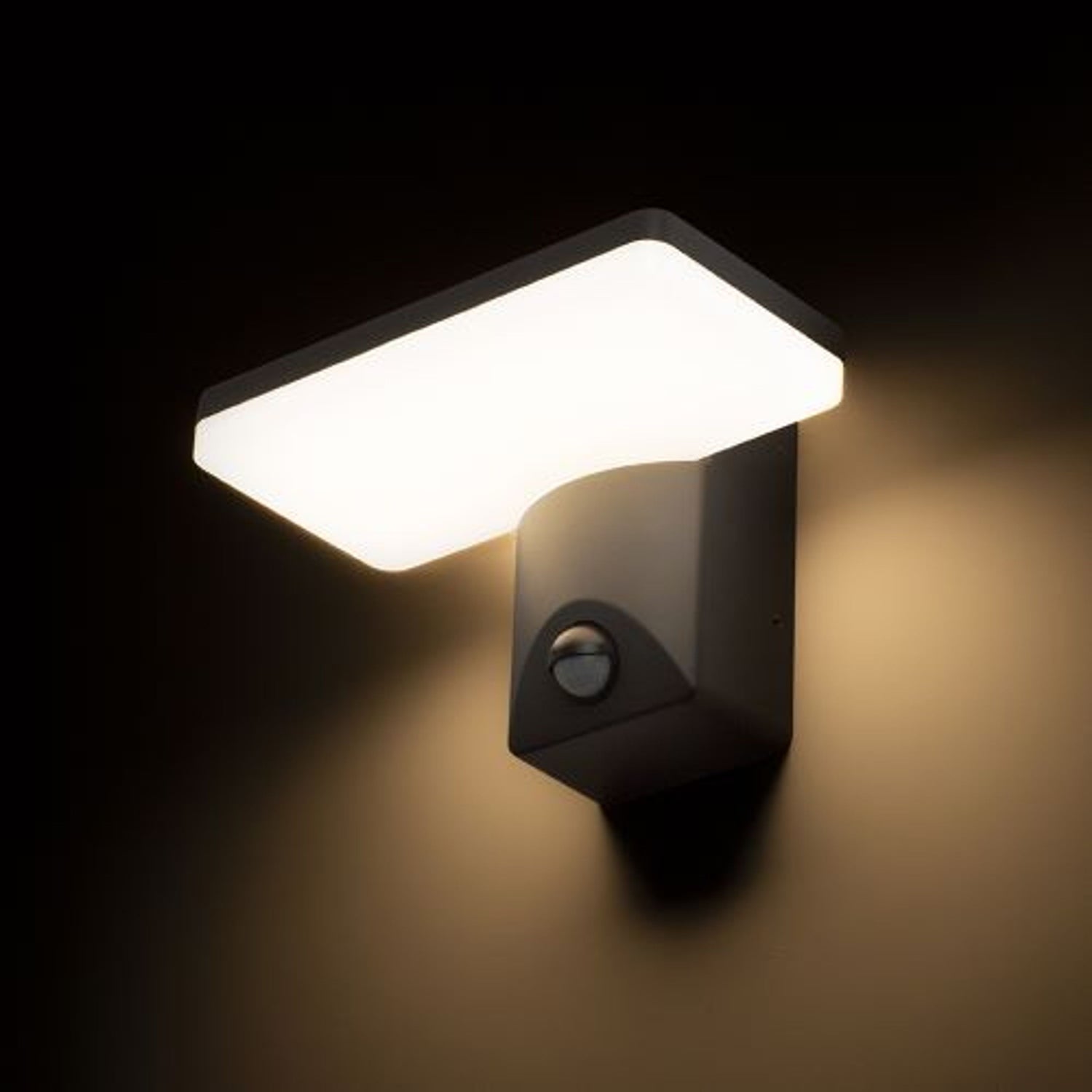 Vanjske lampe sa senzorom
