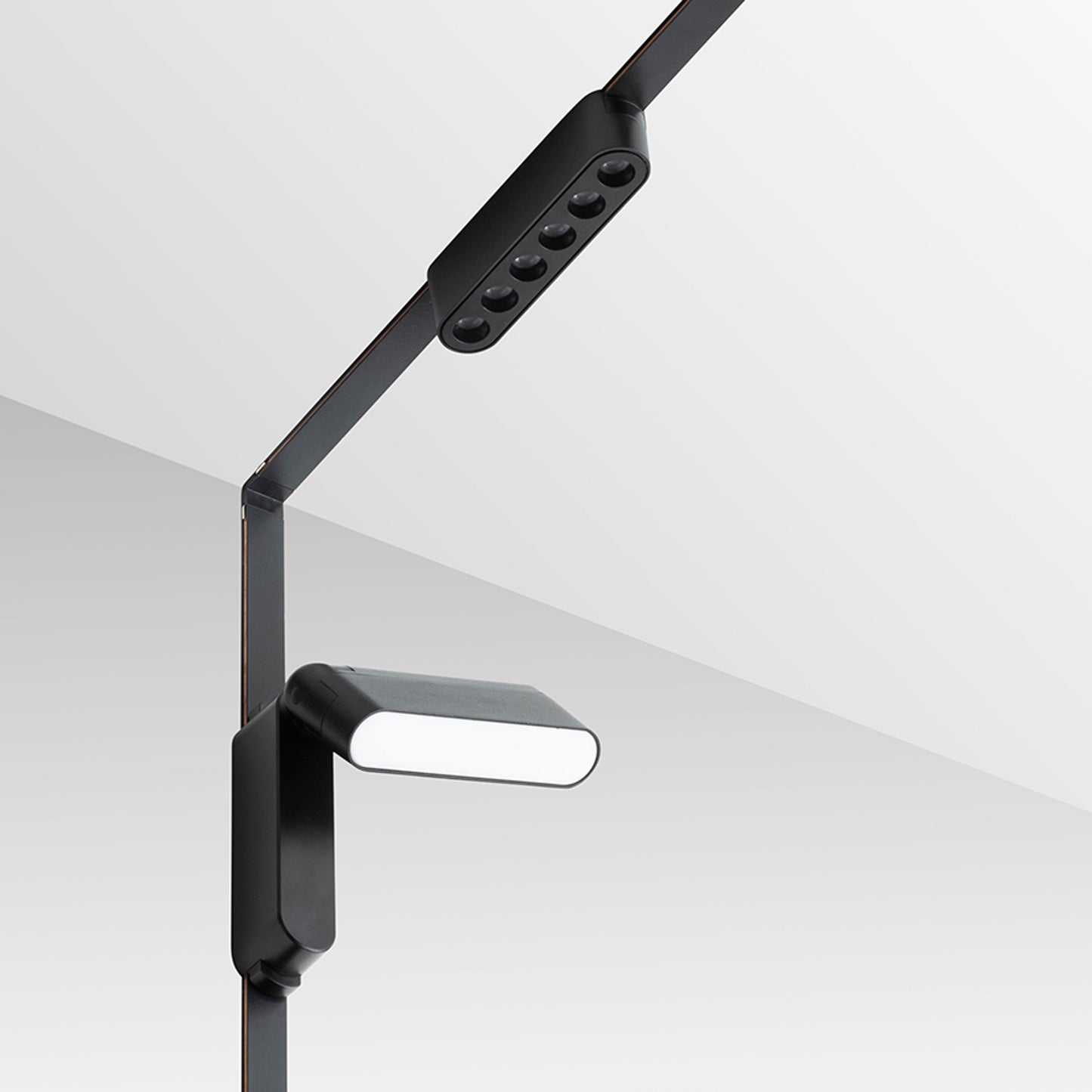 RENDL Ultra-thin track system OXONIA 11 with tilt-function for the VEGA/WAVE system black  24= LED 6W 110°  3000K 4000K 6500K R14321 13